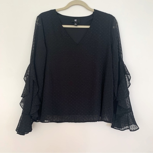 𝅺IZ Buyer Swiss Dot Blouse - Picture 4 of 10